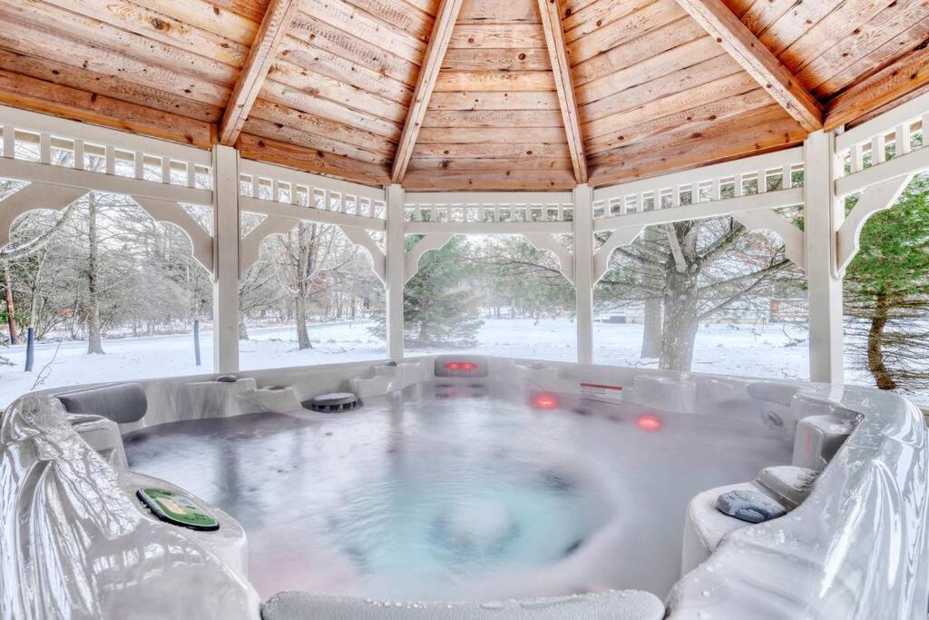 Holiday home Antler Ridge: 3bdr W Hot Tub & Game Albrightsville