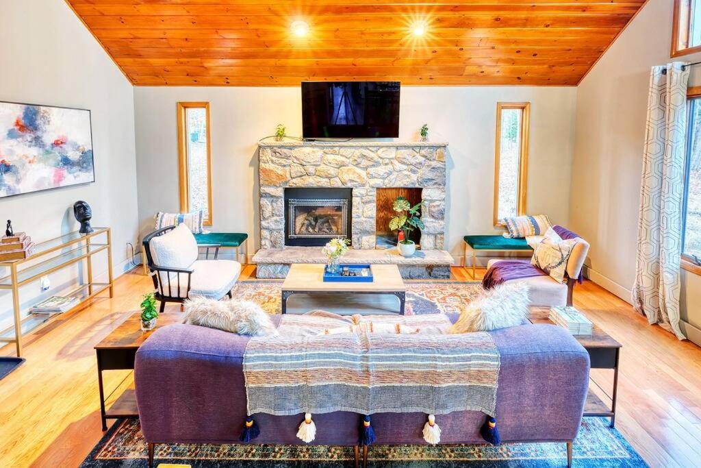 Antler Ridge: 3bdr W Hot Tub & Game Holiday home