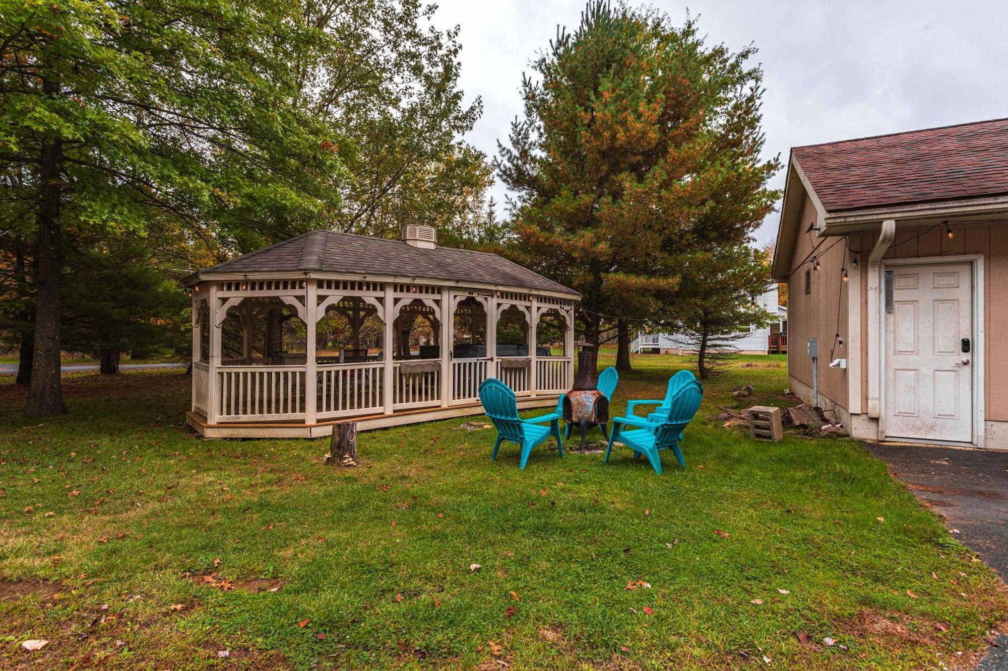 Antler Ridge: 3bdr W Hot Tub & Game * Albrightsville